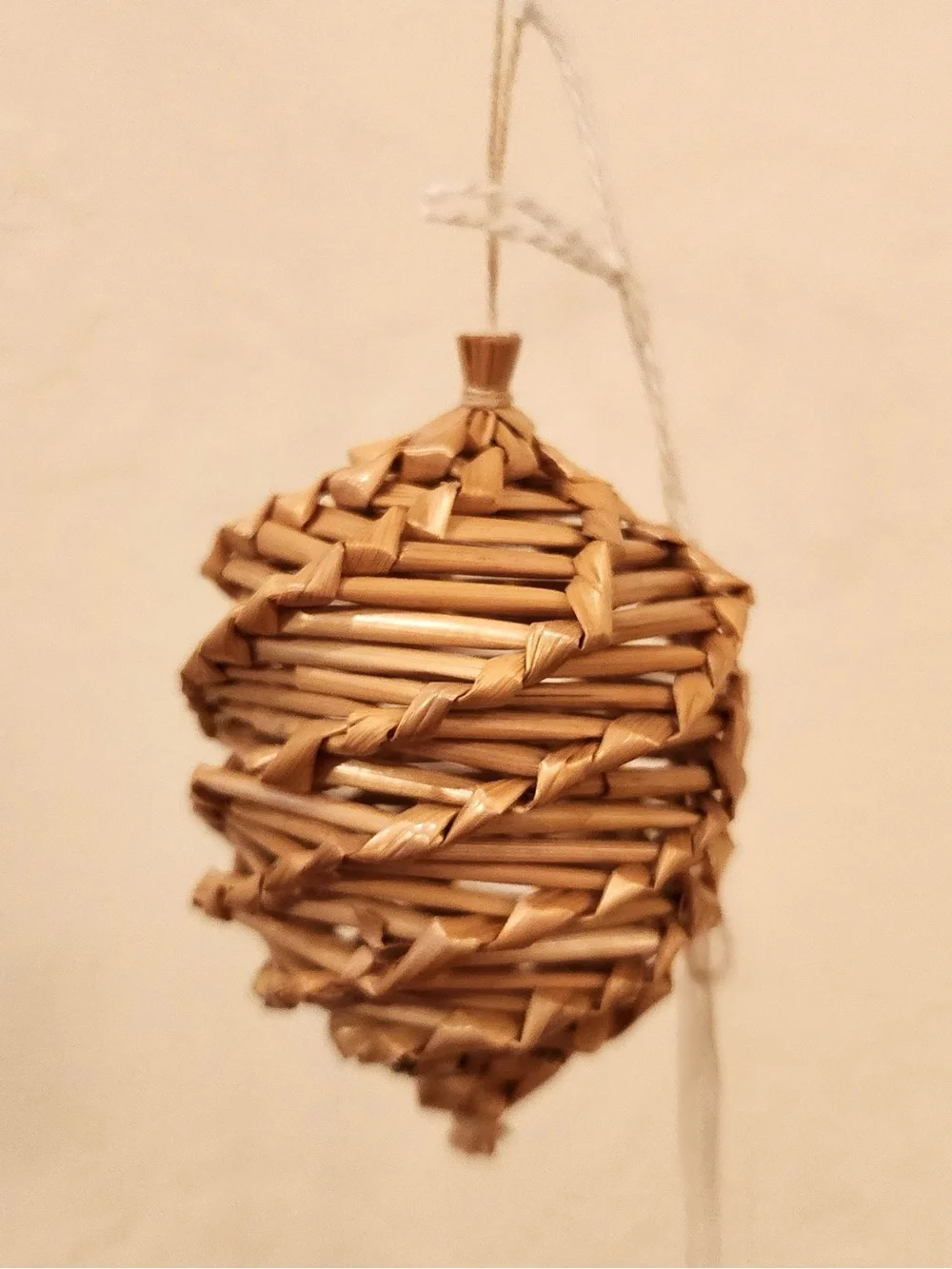 Lot 4 Wheat Sheaf & Handwoven Straw Ornaments, one Mexico 1957